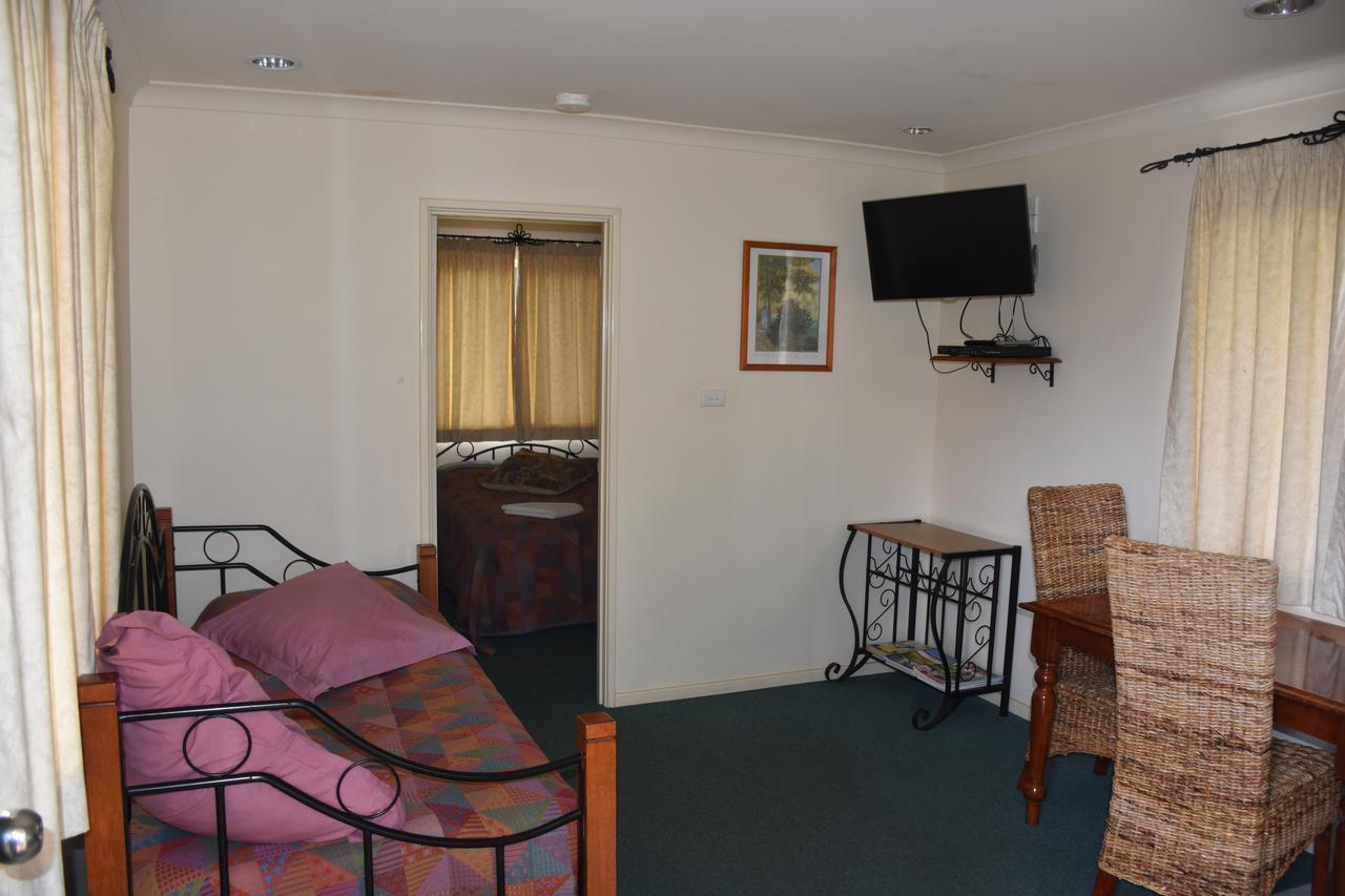 Mount Barker Valley Views Motel & Chalets, Western Australia Bagian luar foto