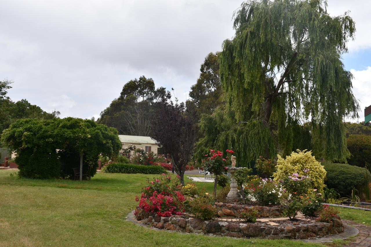 Mount Barker Valley Views Motel & Chalets, Western Australia Bagian luar foto