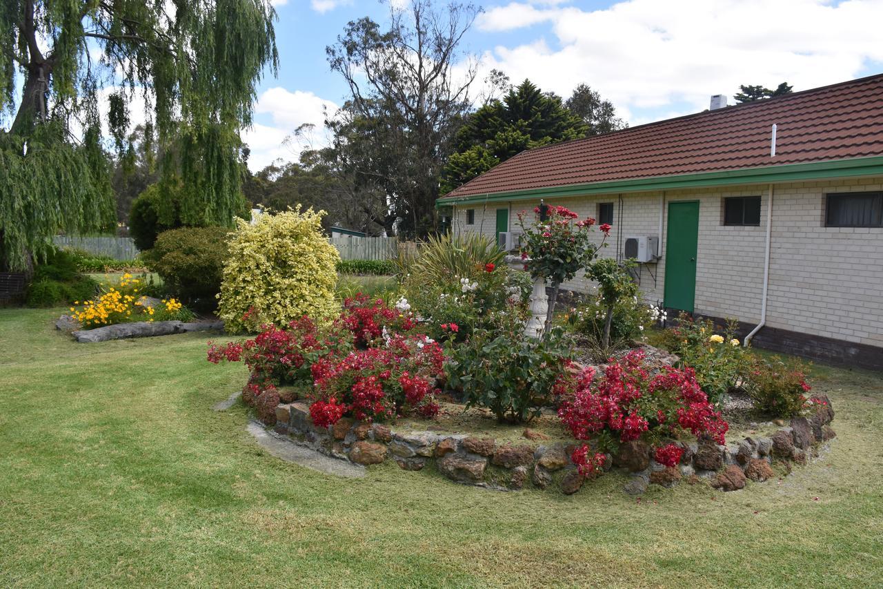 Mount Barker Valley Views Motel & Chalets, Western Australia Bagian luar foto
