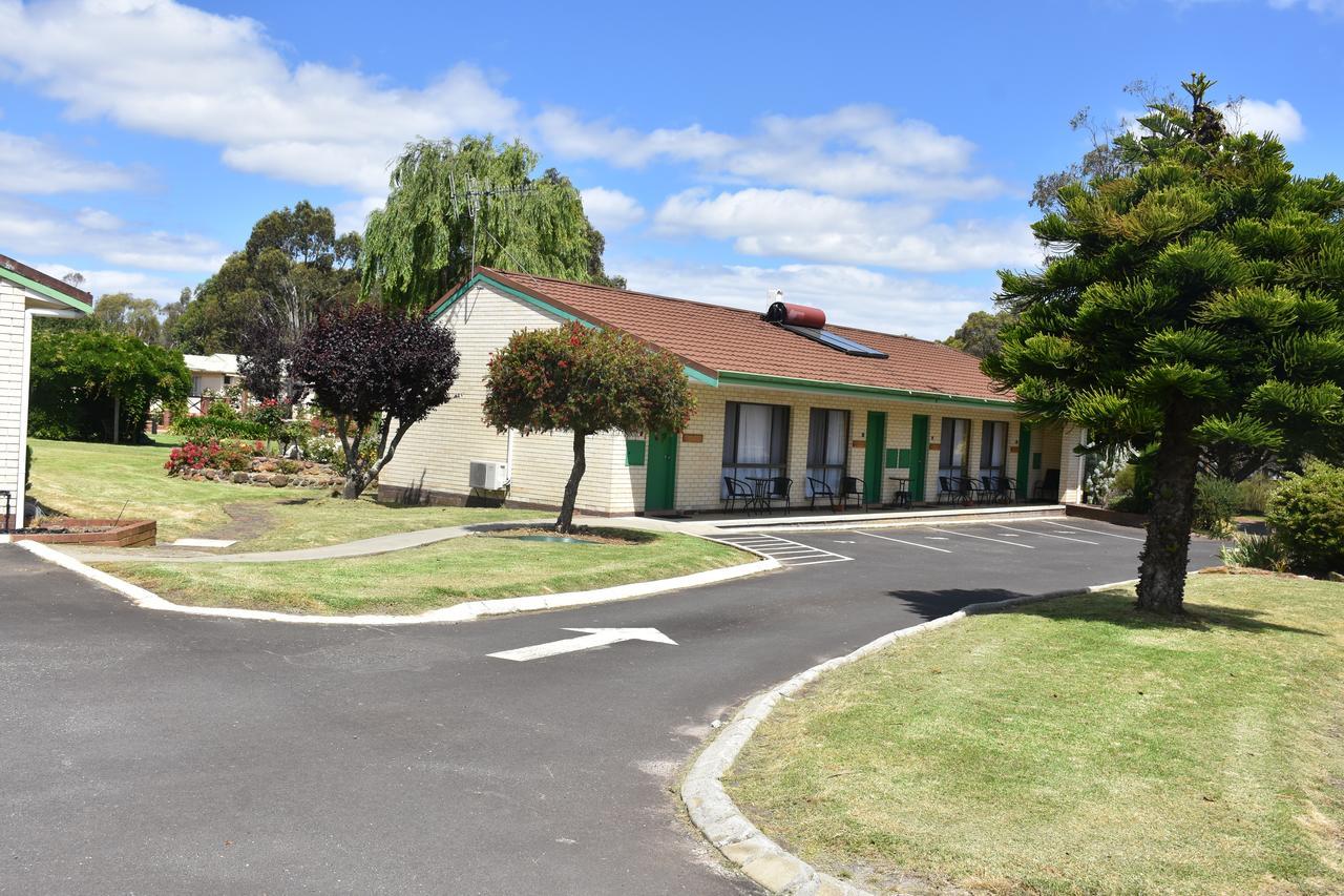 Mount Barker Valley Views Motel & Chalets, Western Australia Bagian luar foto