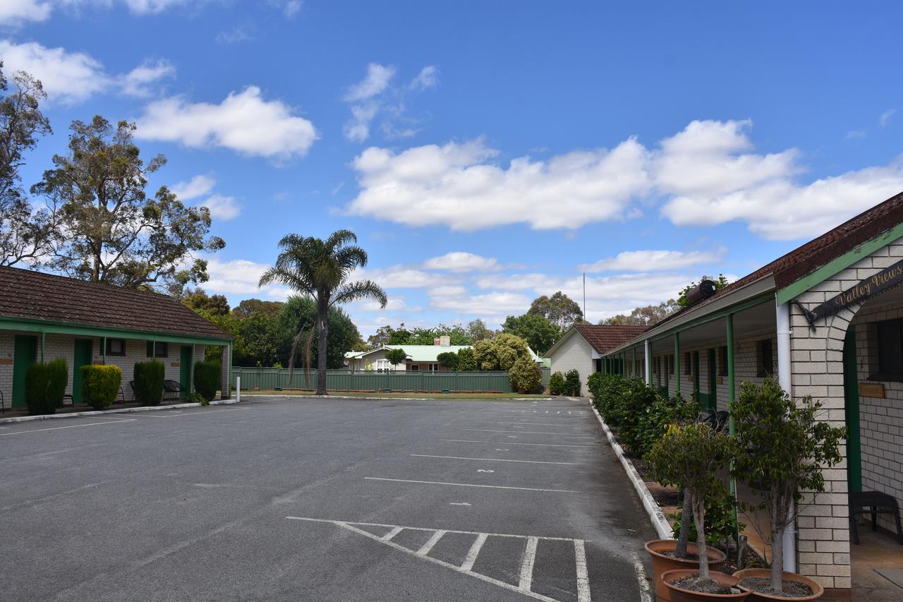 Mount Barker Valley Views Motel & Chalets, Western Australia Bagian luar foto